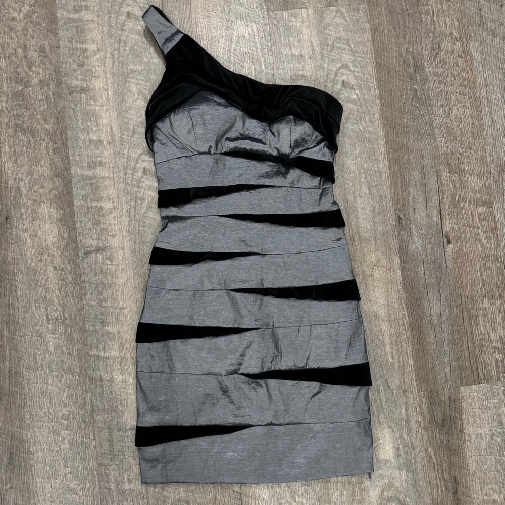 Betsy & Adam Bodycon Bandage Dress Y2K Sz 4